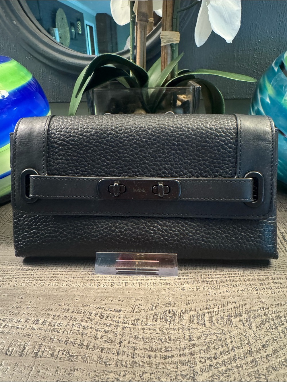 Coach Swagger Double Turn Lock Leather Clutch Wallet Pebbled Leather Fits Phone